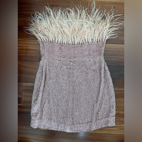 Retrofete Torin Sequin Feather Dress Dusty Peach M - Picture 7 of 7